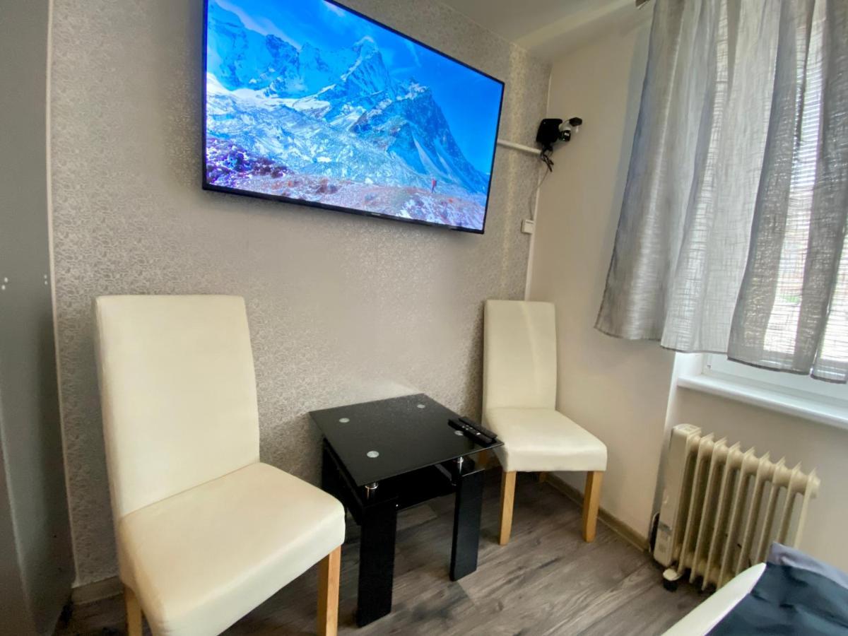 24 Hour-Self Check-In Apartment Namestie Svaeteho Egidia Poprád Kültér fotó